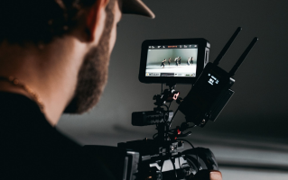 剪辑电影短视频达人，剪辑电影视频怎样才不侵权